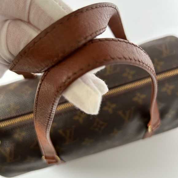 Louis Vuitton Papillon 30 Bag - Picture 10 of 15